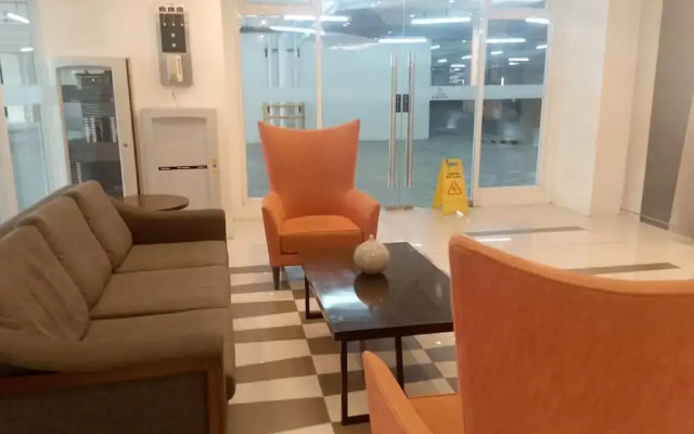 2BR/Pioneer Woodland connected to Metro Rail Station SM Light Boni Mandaluyong Manila Philippines