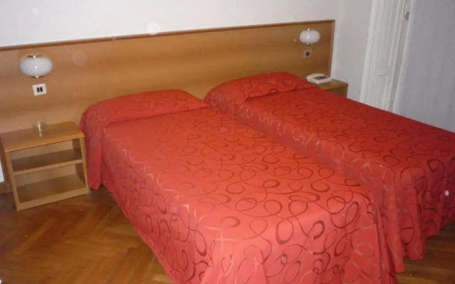 Hotel Apollo