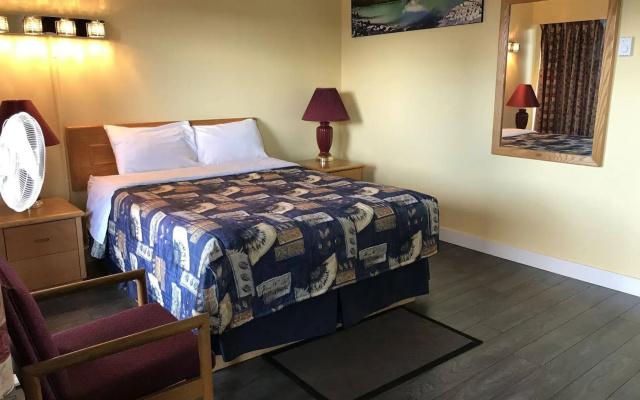 The Port-O-Call Inn & Suites