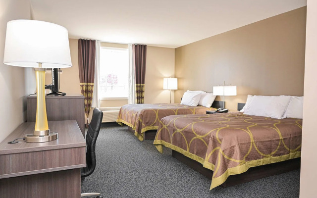Super 8 by Wyndham Moosonee