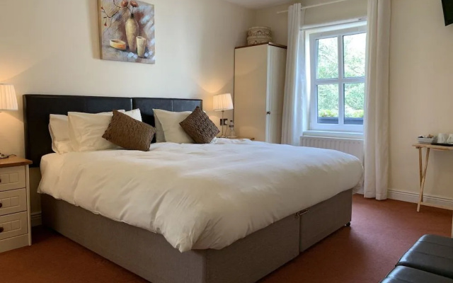 Rivers Edge Bed  Breakfast