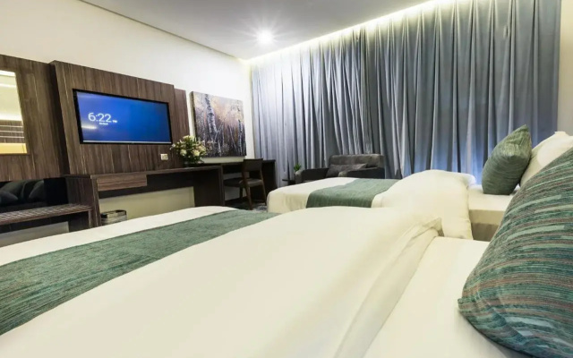 White Diamond Hotel Sari