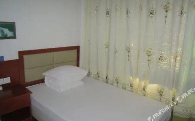 Sanhua Hostel