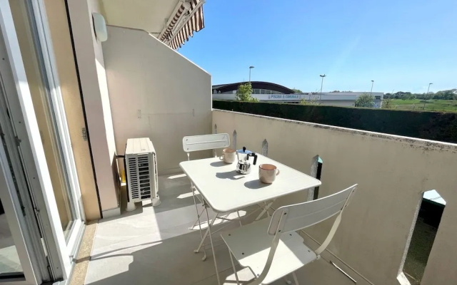 Relax in our Flat 260m From the Beach