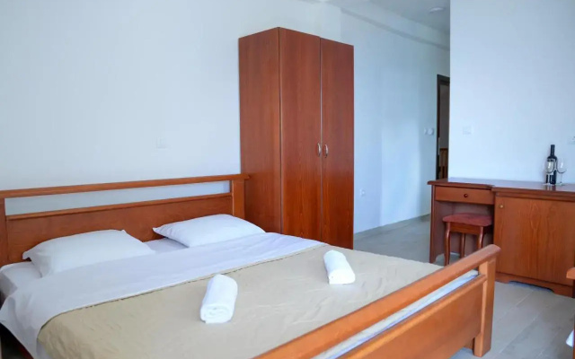 Guest House Sandra Lagadin