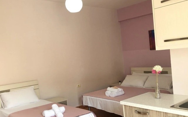 Briken Aparthotel