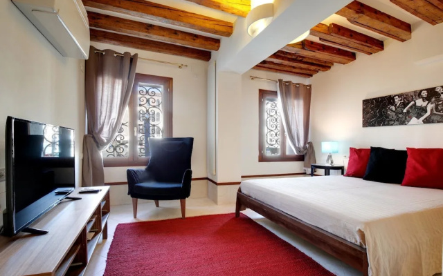 Venetian Grand Canal Suite Apartment