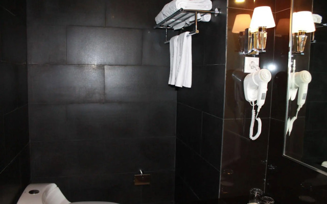 Amaroossa Cosmo Jakarta