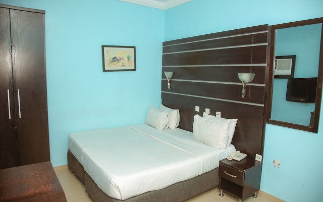 Green House Hotel And Suites