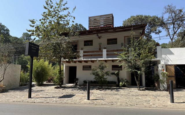 Encino House Hotel Boutique