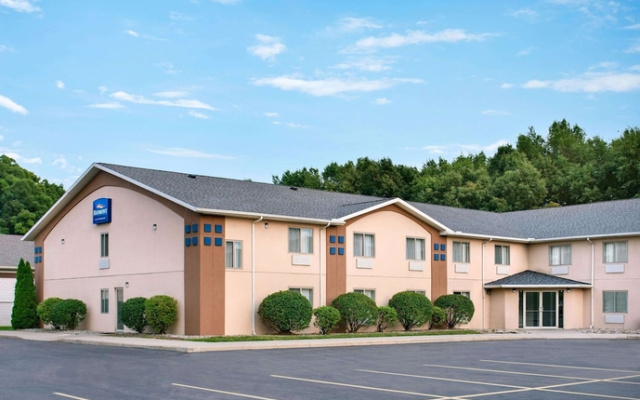 Aris Studios and Apartments