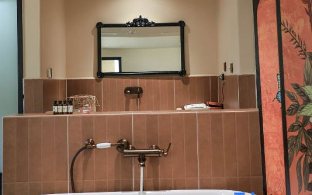 Shaxi Baimiwa Mountain Wilderness Resort & Homestay