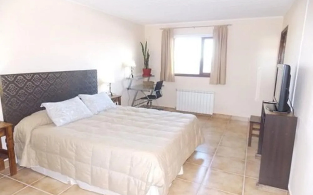 Hotel Mora