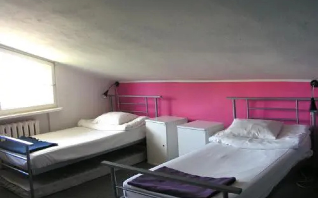 100Ten Hostel