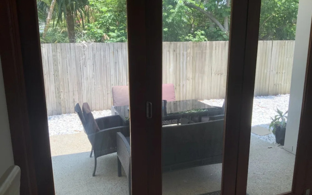 Broadwater Town House