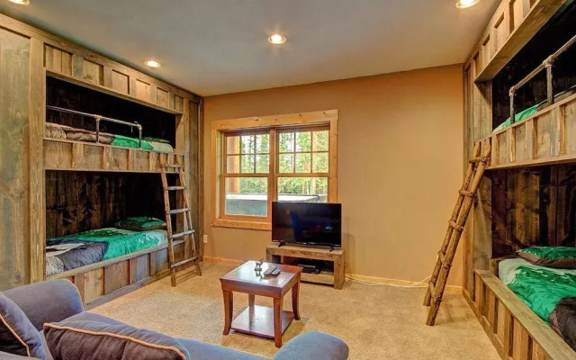 Timber Ridge Lodge by RedAwning