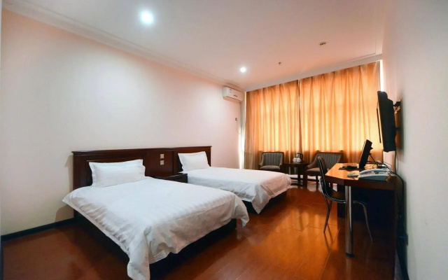 Dalian Fishing Port Hotel