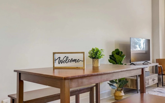 FRONTDESK 500 Fifth Apts Downtown Nashville