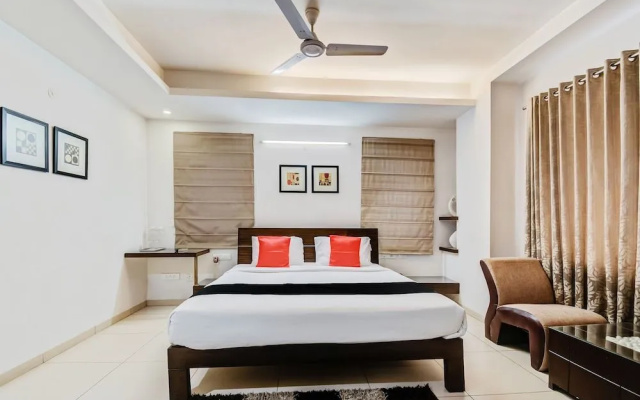 OYO 14502 Hotel Hill View Guest House Hitech City