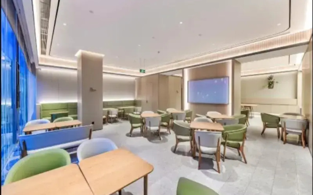 Ji Hotel (Chengdu Chunxi Road Pedestrain Street)