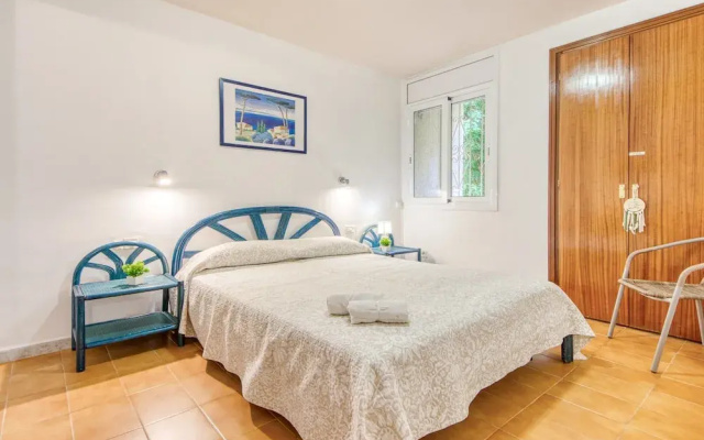 Apartment in Roses Near Canyelles Beach