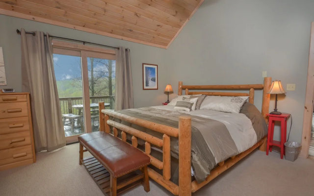 Glass Mountain Lodge 5 Bedroom House