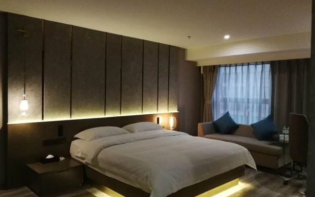 9H Hotel