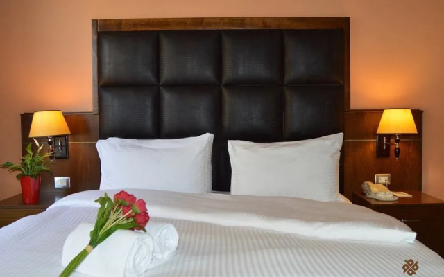 Markazia Suites