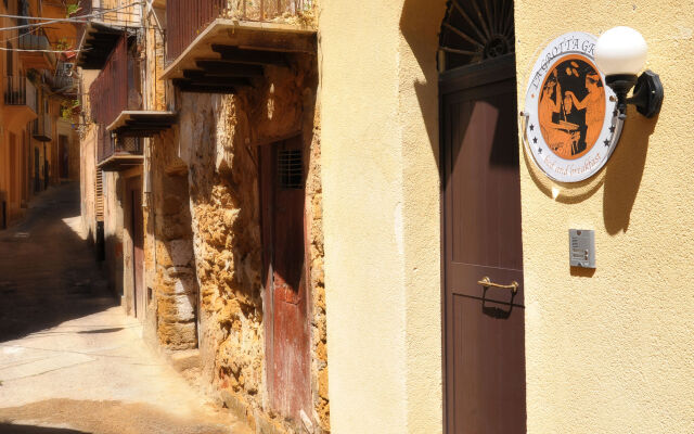 Отель B&B La Grotta Greca Италия, Агридженто - отзывы, цены и фото номеров - забронировать отель B&B La Grotta Greca онлайн вид на фасад