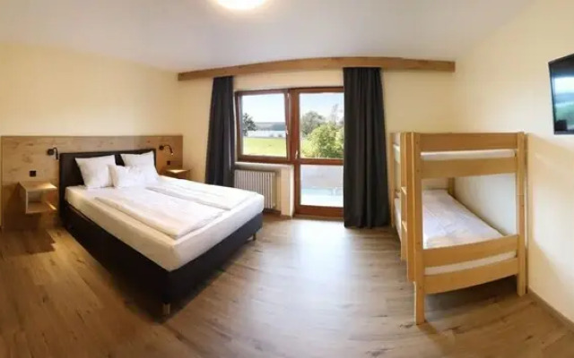 Channel Inn Hotel