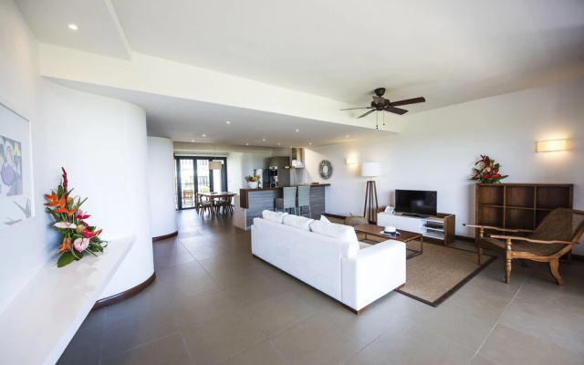 Azuri Residences by Life in Blue