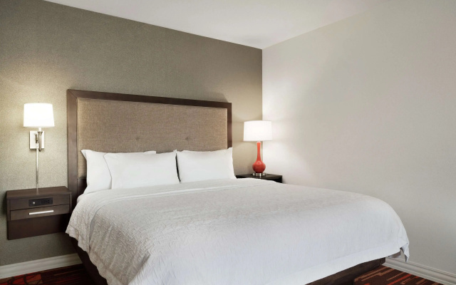 Hampton Inn & Suites St. Louis/Alton