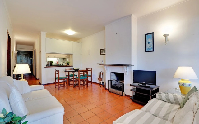Albufeira Typical with Pool by Homing