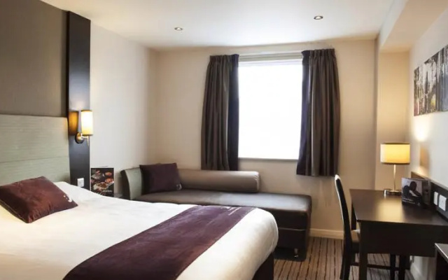 Premier Inn Heathrow M4/J4
