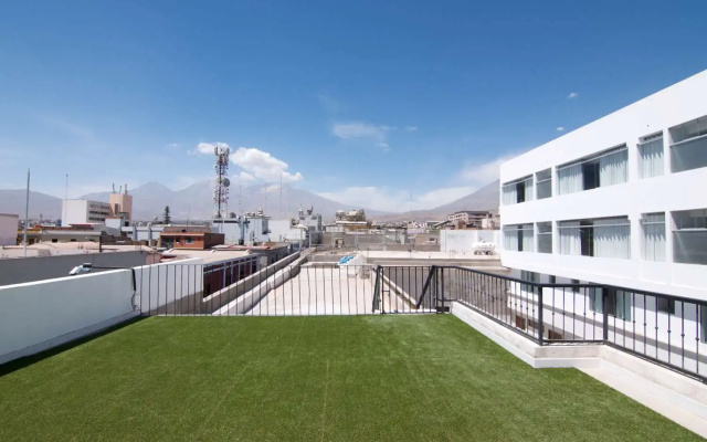 SureStay Plus Hotel by Best Western Tierra Sur Colonial