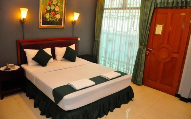Benua Hotel
