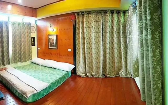 Art-Made Homestay