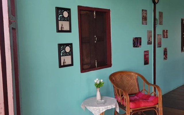 Blue House Homestay