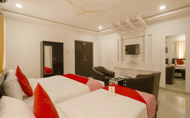 OYO 13062 Kamala Residency-Inn