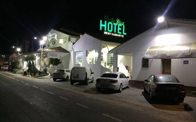 Hotel Restaurante Santa Cruz вид на фасад