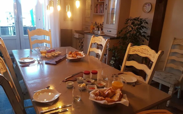 La Bastide Du Bonheur Chambres et Tables D'Hôtes