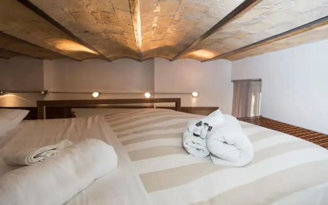Trevi Fountain - Lovely Loft Apartment