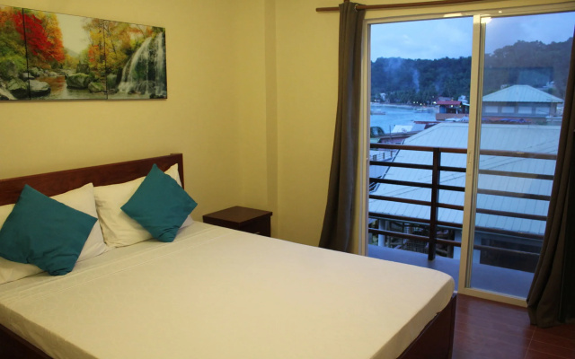 Aqua Travel Lodge