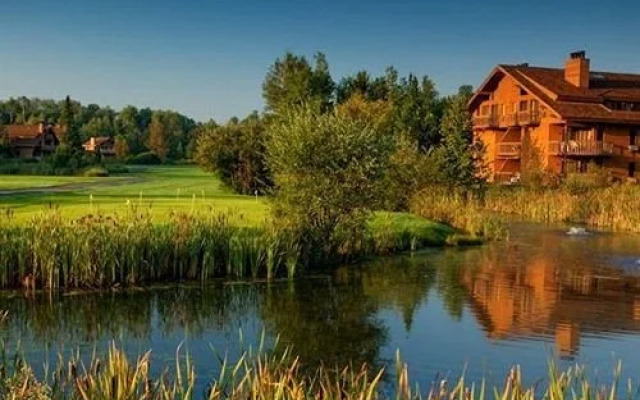 The Lodge At Schuss Mountain, Schuss Village
