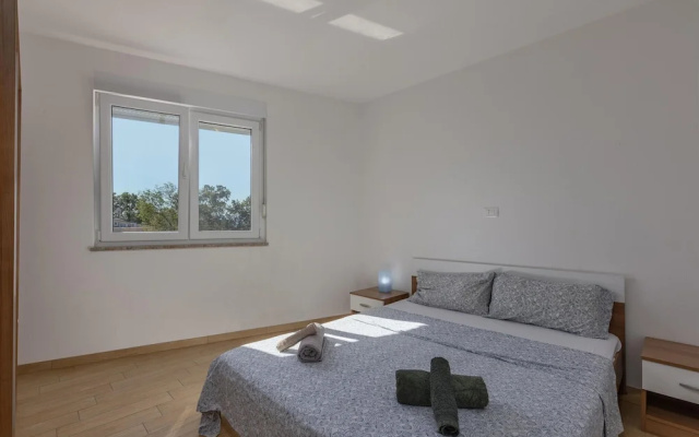 Stunning Apartment in Njivice With Wifi and 2 Bedrooms