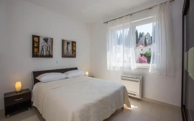 4B Apartments