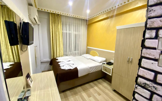 Grand Oral Hotel