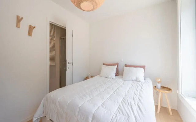 Apartment in Duinbergen Near the Beach
