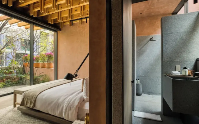 Casa Tenue