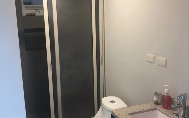 Departamento En Monterrey Cumbres (poniente)